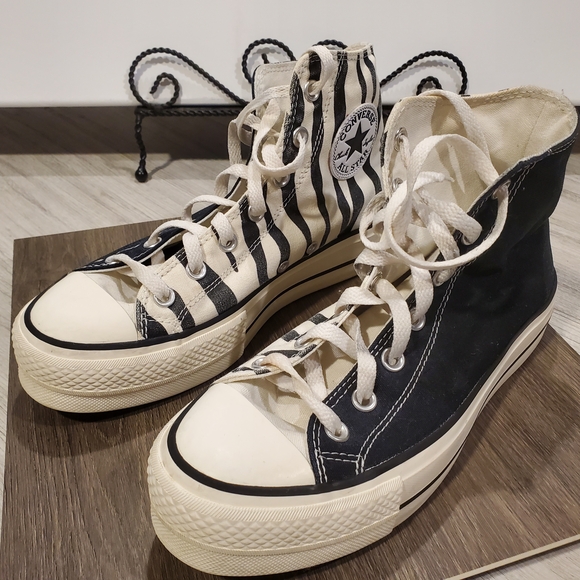 Converse Womens Zebra 1/2 Black & White High-Top Sneakers Size 8 - Picture 1 of 12